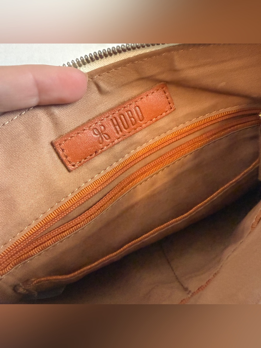 HOBO The Original White Leather Crossbody Or Shoulder Bag Minimalist Chic Boho - Picture 12 of 15
